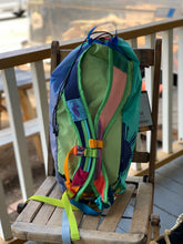 Load image into Gallery viewer, Cotopaxi | Luzon 18L Backpack (Del Dia Colorway)